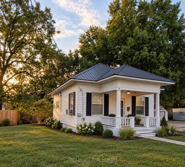 813 S Hickory ST, Mt Vernon, MO 65712