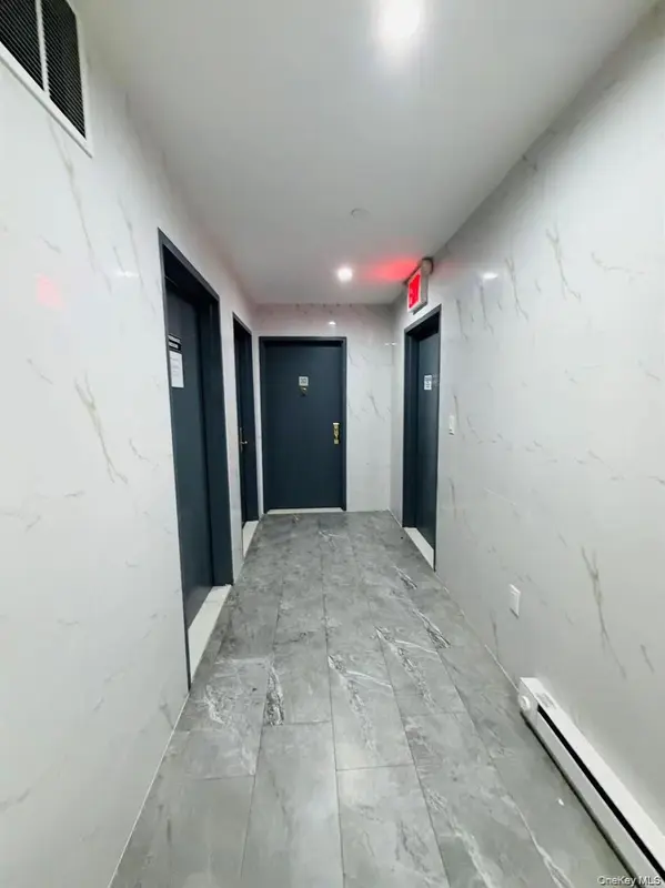 31-12 38TH AVE #3B, Long Island City, NY 11101