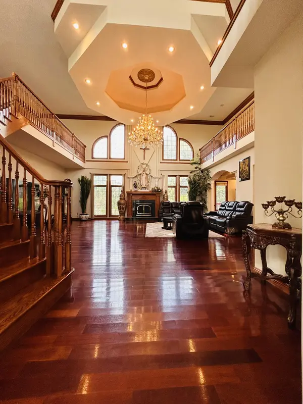1021 E Ironbridge CIR, Springfield, MO 65810