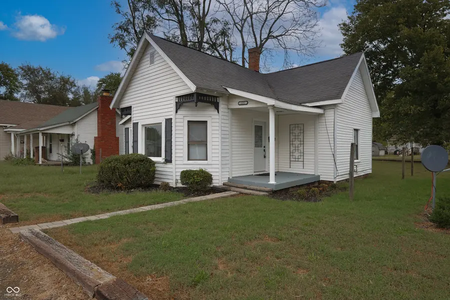 121 Cleveland ST, Columbus, IN 47201