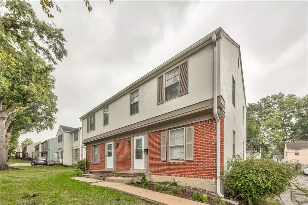 7539 State Line RD, Kansas City, MO 64114