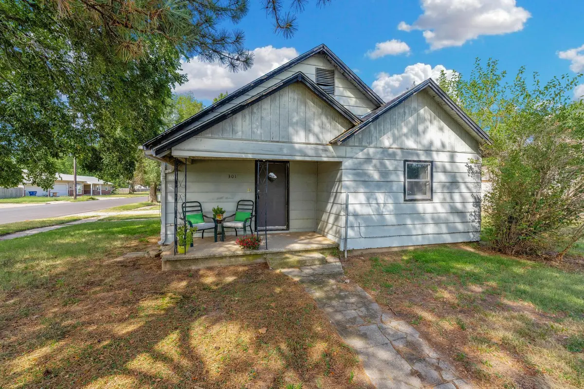 301 N Lincoln St, Cheney, KS 67025