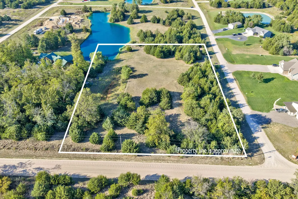 0000 E Red Tail Rd, Hutchinson, KS 67502