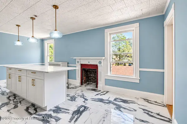 1638 Sanderson #2nd fl, Scranton, PA 18509