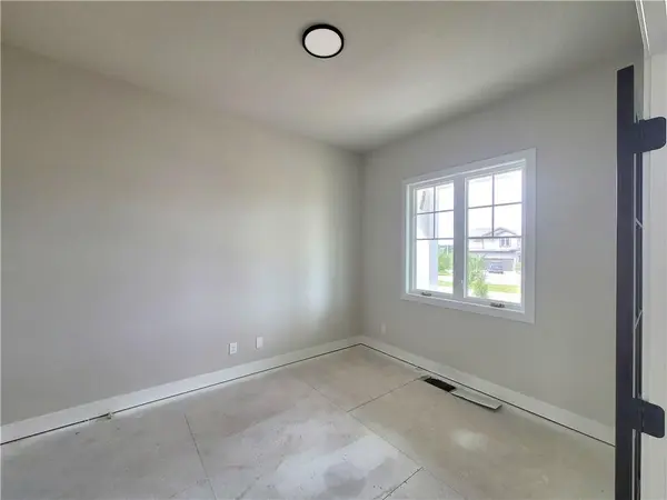 18261 Earnshaw ST, Overland Park, KS 66013