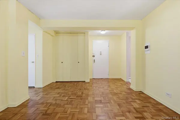 75 W 238th ST #2D, Bronx, NY 10463