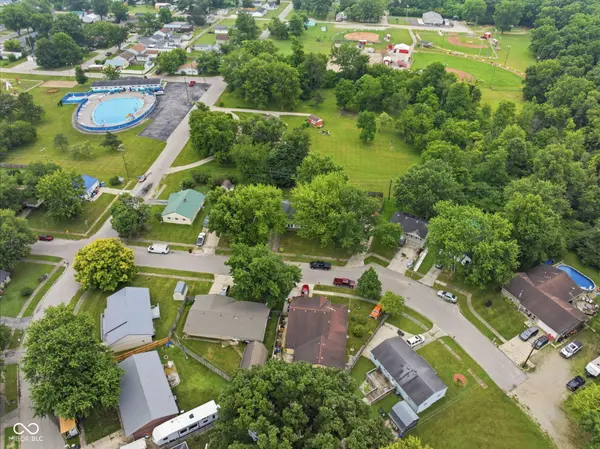609 Airedale DR, Hartford City, IN 47348