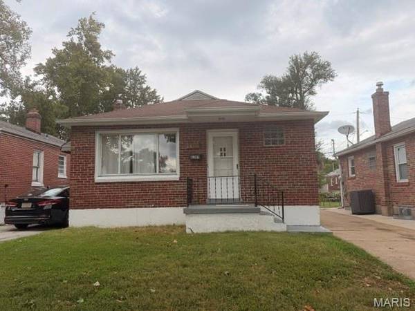 8309 Orchard AVE, University City, MO 63132
