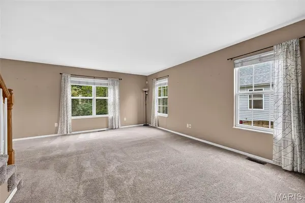 1033 Providence Pointe DR, Wentzville, MO 63385