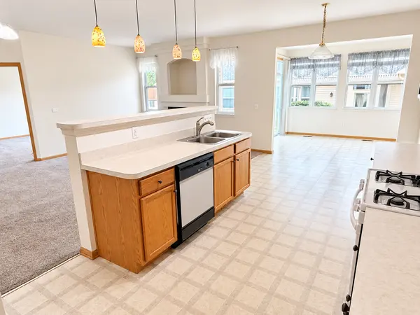 1584 W Ludington CIR, Romeoville, IL 60446