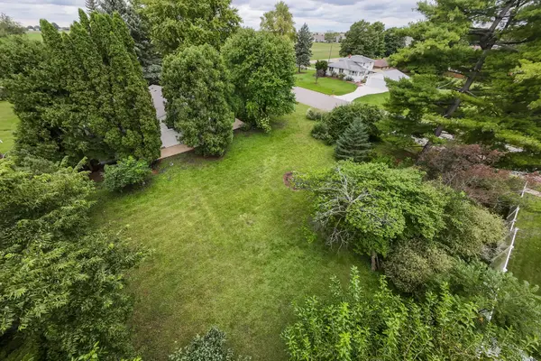 333 Bethany RD, Sycamore, IL 60178