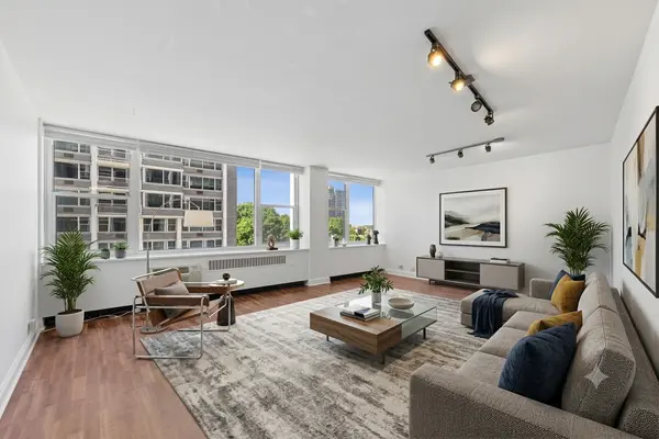 4250 N Marine DR #531, Chicago, IL 60613