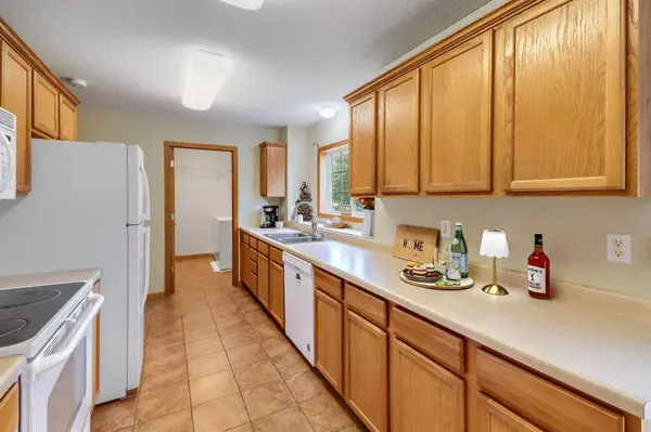 6333 Palamino PL, Forest Lake, MN 55025
