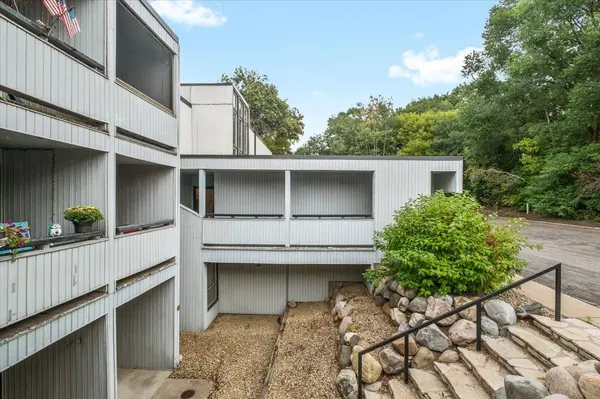 13709 Nicollet AVE #301, Burnsville, MN 55337