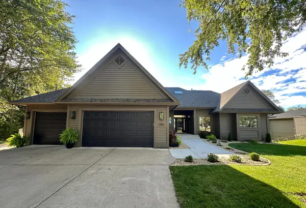 550 Pine Ridge CT, New Richmond, WI 54017