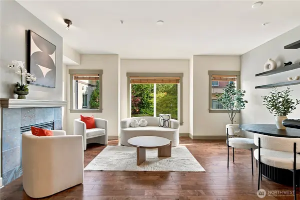 2115 201st Pl SE #J2, Bothell, WA 98012