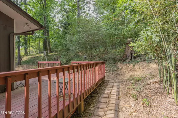 5029 Ridgemont Drive, Knoxville, TN 37918