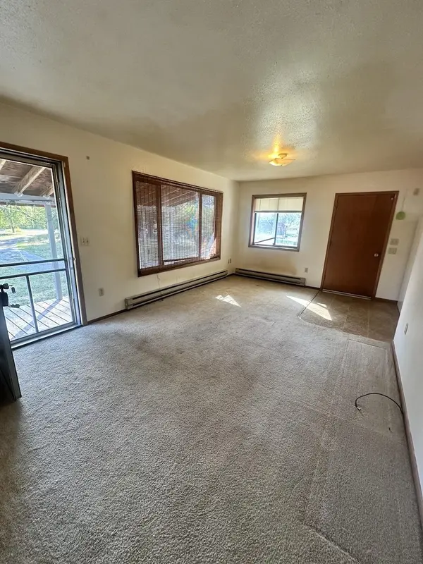 326 Mckay St, Ione, WA 99139