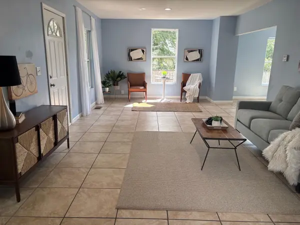 201 N ELM, Newton, KS 67114