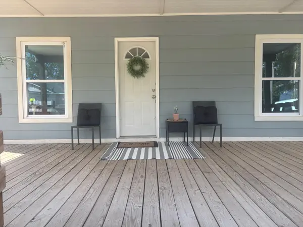 201 N ELM, Newton, KS 67114