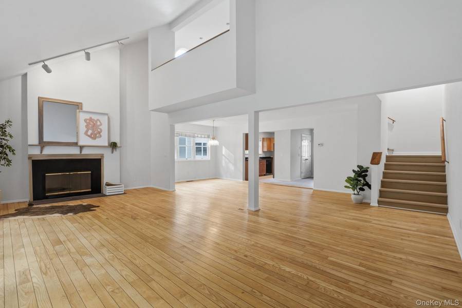 1452 Iroquois ST, Shrub Oak, NY 10588