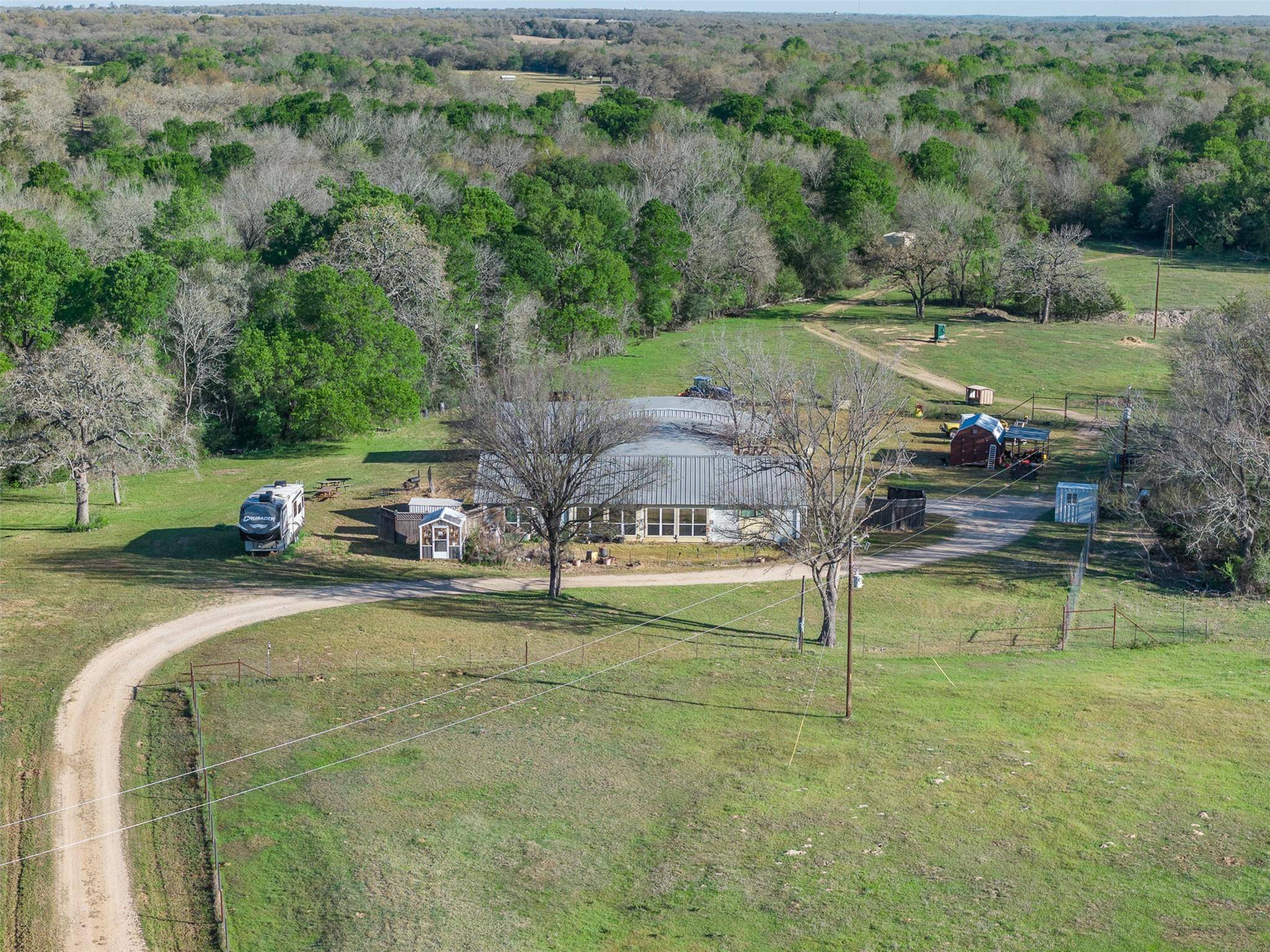 2313 E Us Highway 79, Rockdale, TX 76567