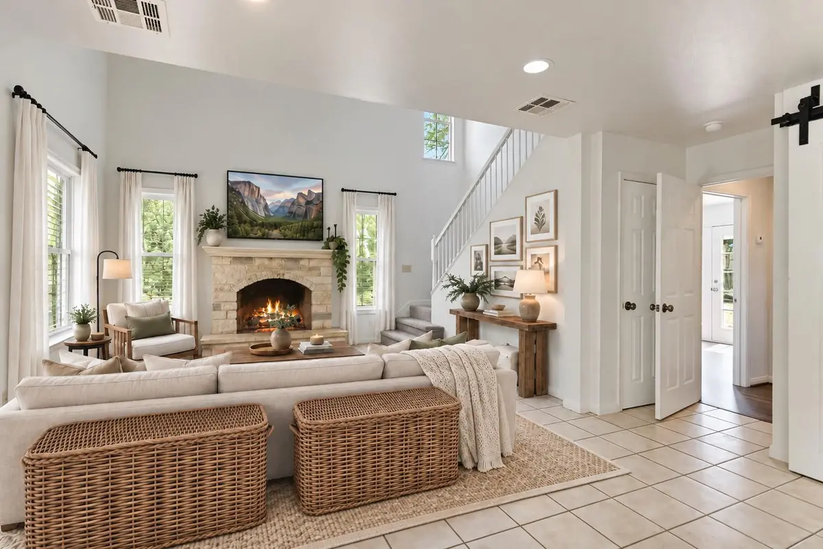 104 Crazy Cross RD, Wimberley, TX 78676