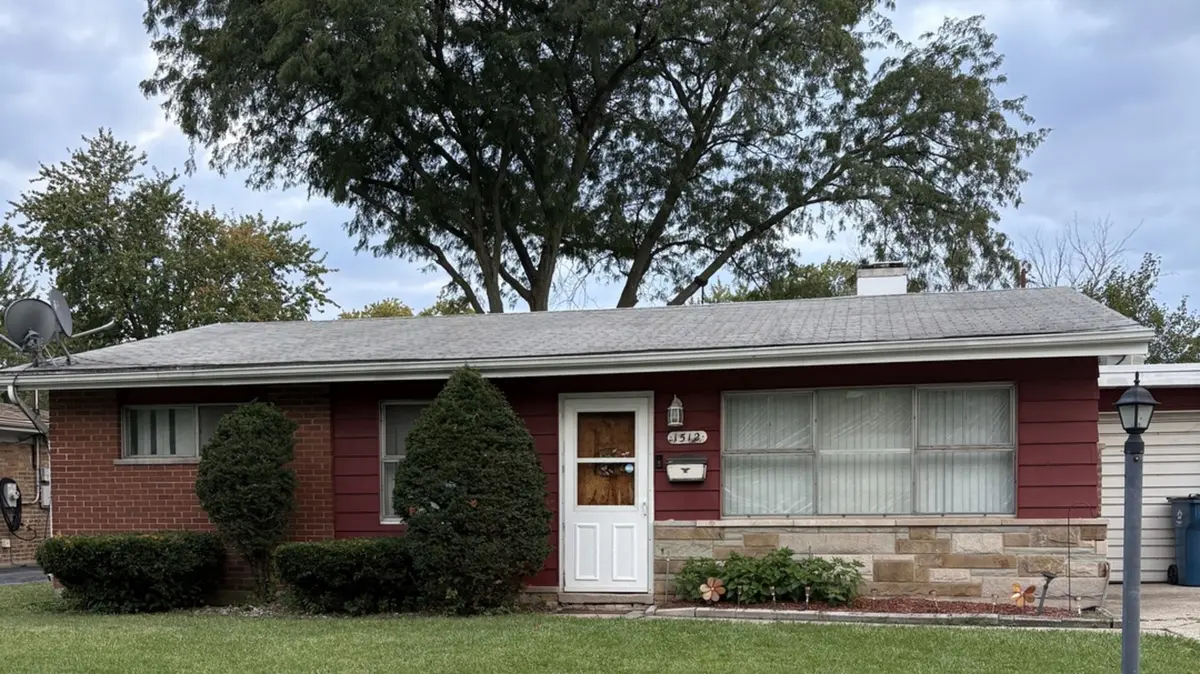 1512 Freeland AVE, Calumet City, IL 60409
