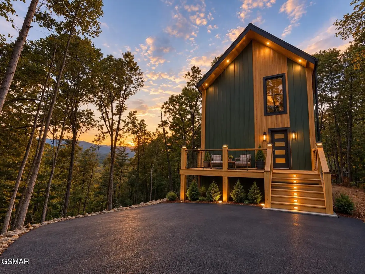 4170 Mountain Rest Way, Sevierville, TN 37876