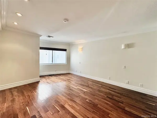 100 Cuttermill RD #3H, Great Neck, NY 11021