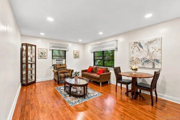 73-02 Springfield BLVD #2nd Fl, Bayside, NY 11364
