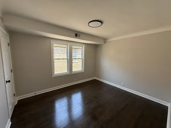 1637 Elmwood AVE #2, Berwyn, IL 60402