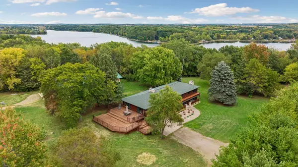 713 Terrier LN #A, Somerset, WI 54025