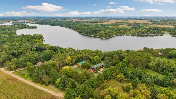 713 Terrier LN #A, Somerset, WI 54025