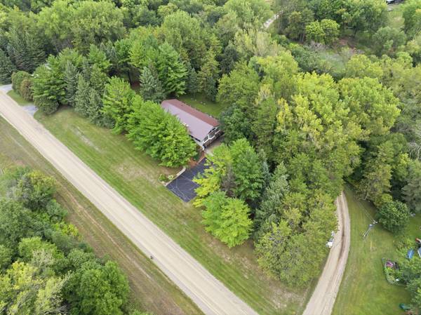 101 Park LN, Kenyon, MN 55946