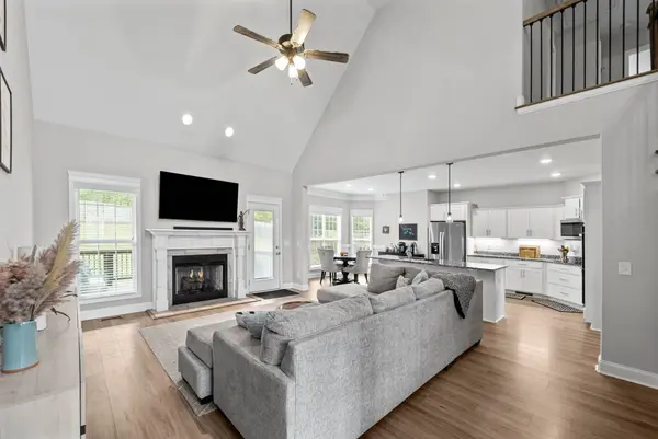 4350 Memory Ln, Adams, TN 37010
