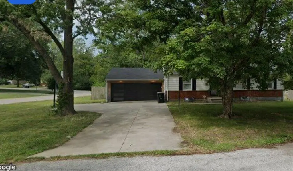 10140 Oakley AVE, Kansas City, MO 64137