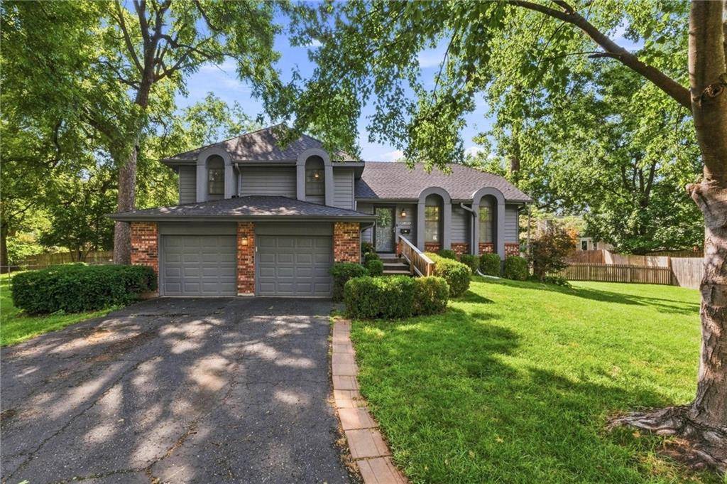 10314 W 48th ST, Shawnee, KS 66203