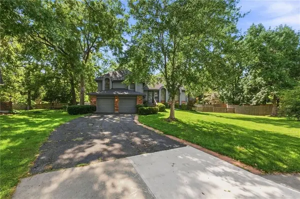 10314 W 48th ST, Shawnee, KS 66203