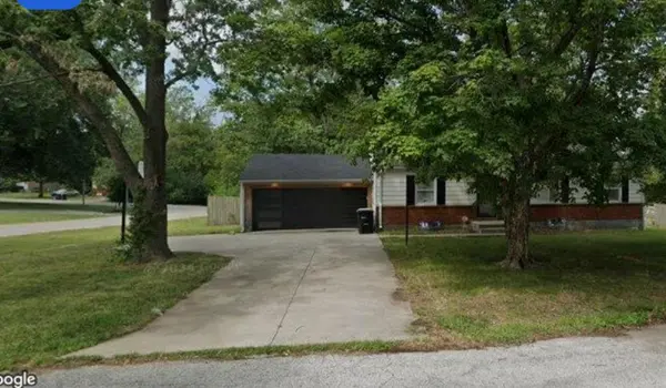 10140 Oakley AVE, Kansas City, MO 64137