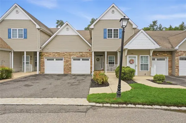 240 Ira RD, Mount Sinai, NY 11766