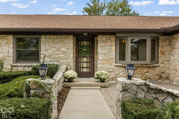 2448 S Sunrise DR, New Palestine, IN 46163