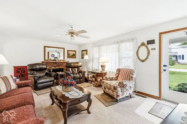 411 Linden DR, Spiceland, IN 47385