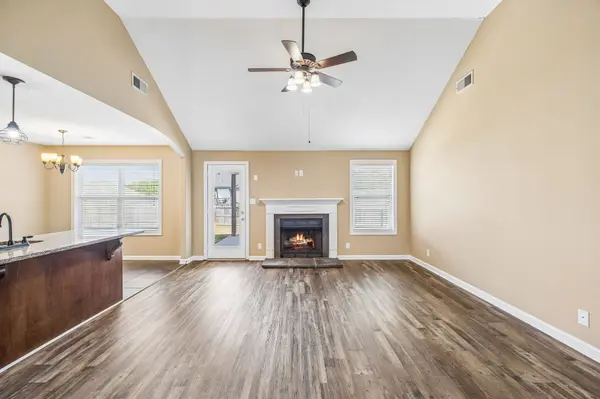 1115 Freedom Dr, Clarksville, TN 37042