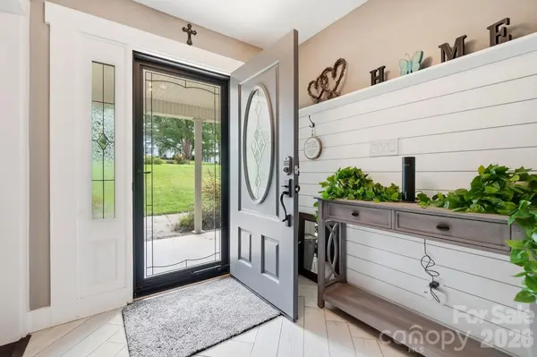 8866 Oldenburg DR, Mount Pleasant, NC 28124