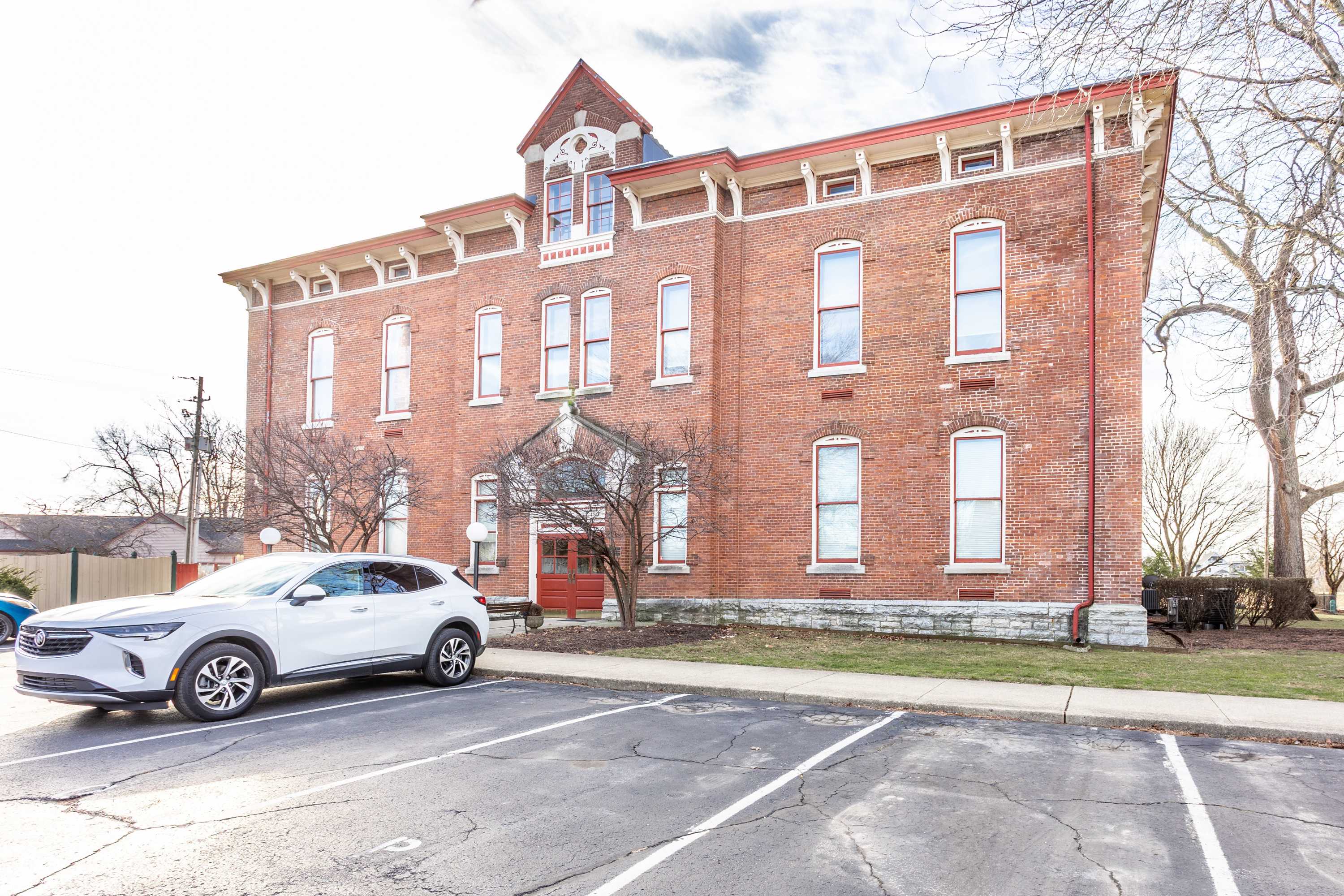 713 Buchanan ST #APT 13, Indianapolis, IN 46203