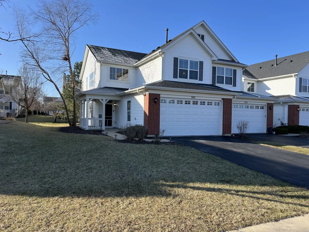 380 Risen Star LN #380, Oswego, IL 60543