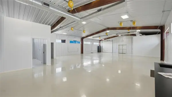 2496 Highway 304, Smithville, TX 78957