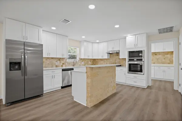 412 Oak ST, Bastrop, TX 78602