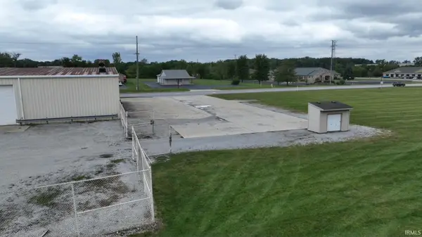 807 N Sixth ST, Monticello, IN 47960
